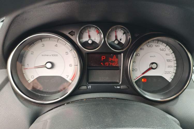 Used Peugeot 308 2014 Enjoy Edition Classic 1.6L Automatic Premium Model Odometer Close Up