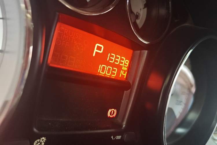 Used Peugeot 308 2014 Enjoy Edition Classic 1.6L Automatic Premium Model Odometer Close Up