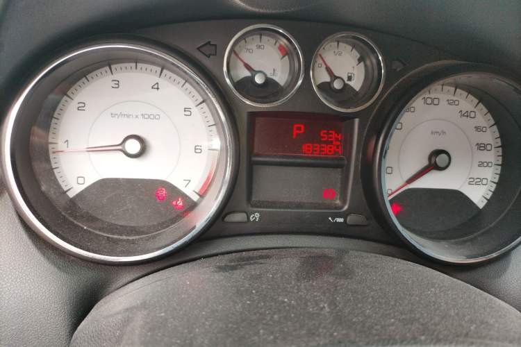 Used Peugeot 308 2014 Enjoy Edition Classic 1.6L Automatic Premium Model Odometer Close Up