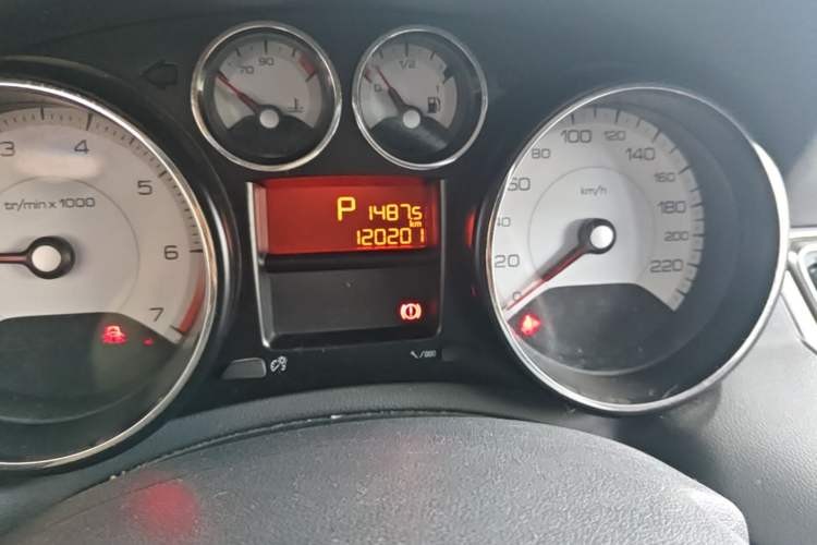 Used Peugeot 308 2014 Enjoy Edition Classic 1.6L Automatic Premium Model Odometer Close Up