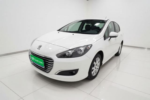 Peugeot 308 2014 Enjoy Edition Classic 1.6L Manual YouShang Model مستعملة