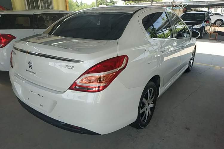 Used Peugeot 308 2014 Enjoyment Edition Classic 1.6L Automatic Fashion Model Rear Right 45 Deg