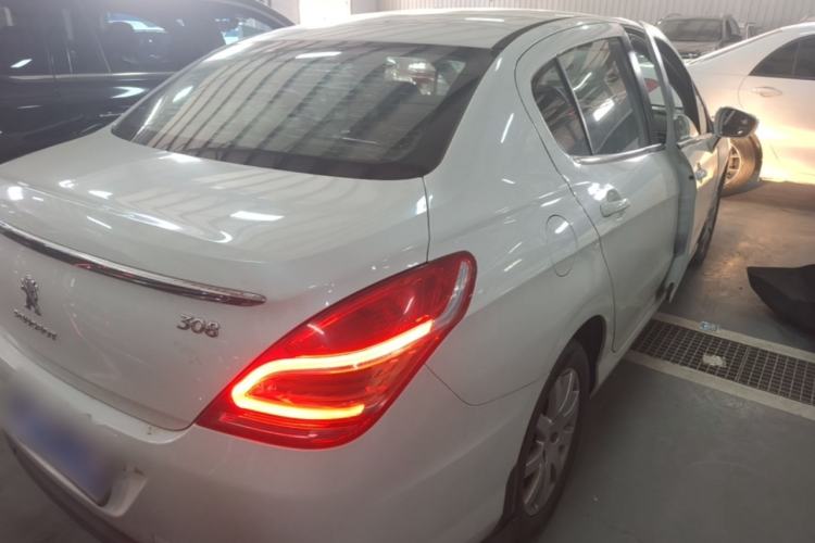 Used Peugeot 308 2014 Enjoy Edition Classic 1.6L Automatic Premium Model Rear Right 45 Deg