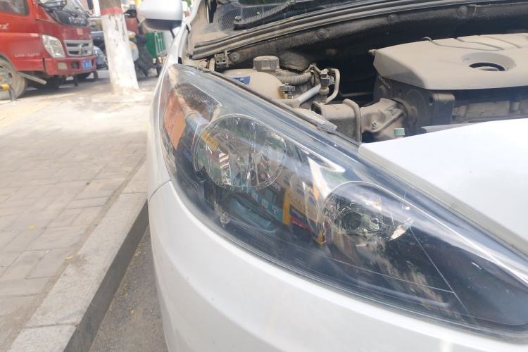 Used Peugeot 308 2014 Enjoy Edition Classic 1.6L Automatic Premium Model Right Front Headlight