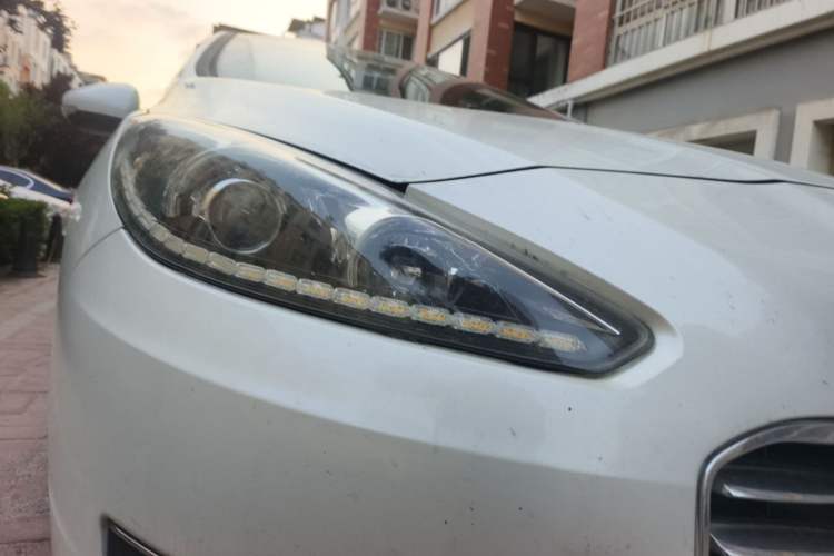 Used Peugeot 308 2014 Enjoy Edition Classic 1.6L Manual YouShang Model Right Front Headlight