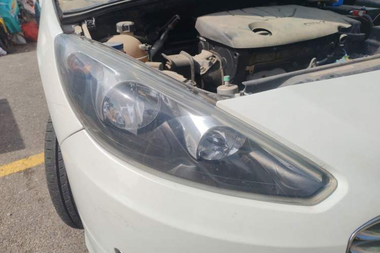 Used Peugeot 308 2014 Enjoy Edition Classic 1.6L Automatic Premium Model Right Front Headlight