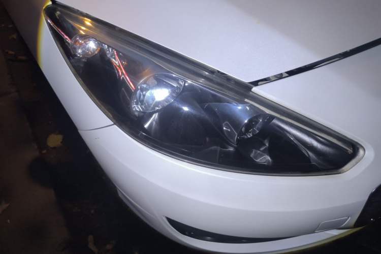 Used Peugeot 308 2014 Enjoy Edition Classic 1.6L Automatic Premium Model Right Front Headlight