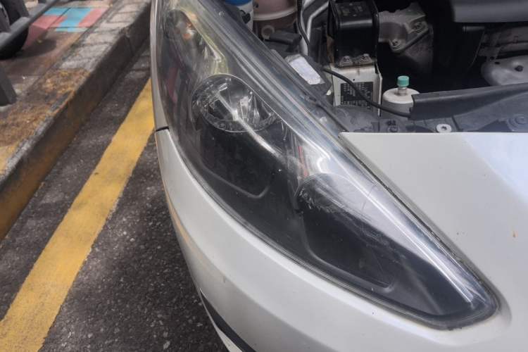 Used Peugeot 308 2014 Enjoy Edition Classic 1.6L Manual YouShang Model Right Front Headlight