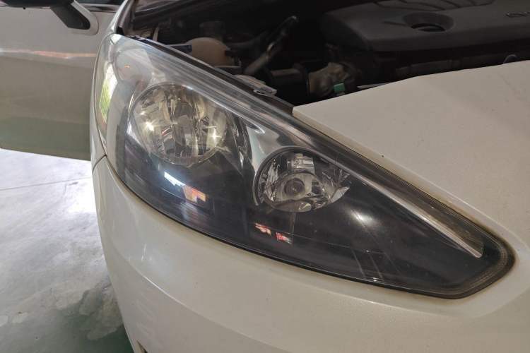 Used Peugeot 308 2014 Enjoyment Edition Classic 1.6L Automatic Fashion Model Right Front Headlight