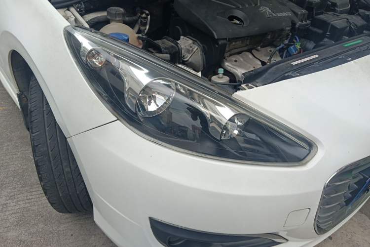 Used Peugeot 308 2014 Enjoy Edition Classic 1.6L Automatic Premium Model Right Front Headlight