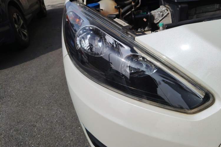 Used Peugeot 308 2014 Enjoy Edition Classic 1.6L Manual YouShang Model Right Front Headlight