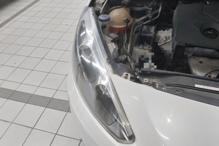 Used Peugeot 308 2014 Enjoy Edition Classic 1.6L Automatic Premium Model Right Front Headlight