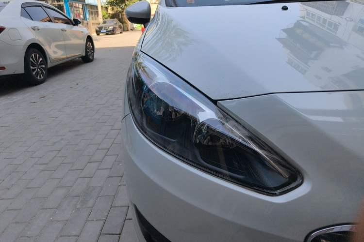 Used Peugeot 308 2014 Enjoyment Edition Classic 1.6L Automatic Fashion Model Right Front Headlight