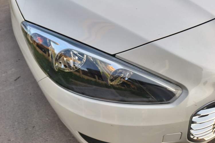 Used Peugeot 308 2014 Enjoy Edition Classic 1.6L Manual YouShang Model Right Front Headlight
