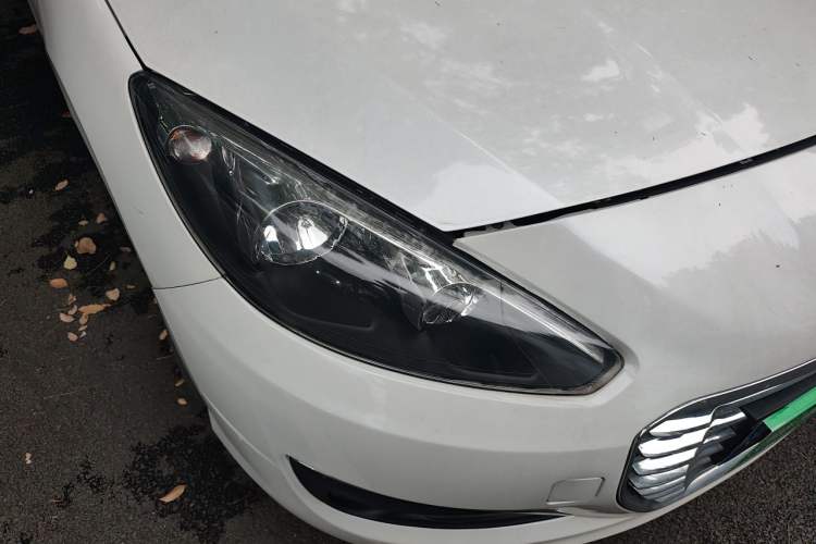 Used Peugeot 308 2014 Enjoy Edition Classic 1.6L Automatic Premium Model Right Front Headlight