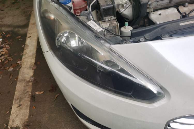 Used Peugeot 308 2014 Enjoy Edition Classic 1.6L Automatic Premium Model Right Front Headlight