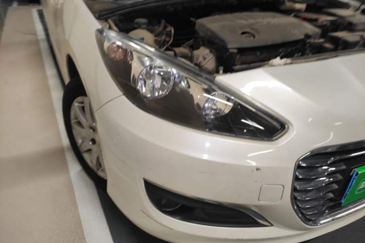 Used Peugeot 308 2014 Enjoyment Edition Classic 1.6L Automatic Fashion Model Right Front Headlight