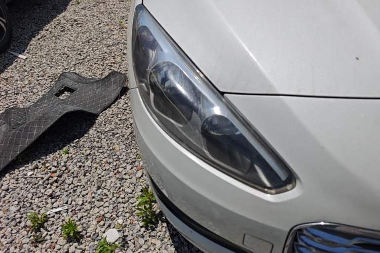 Used Peugeot 308 2014 Enjoy Edition Classic 1.6L Manual YouShang Model Right Front Headlight