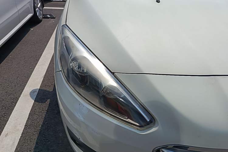 Used Peugeot 308 2014 Enjoy Edition Classic 1.6L Automatic Premium Model Right Front Headlight