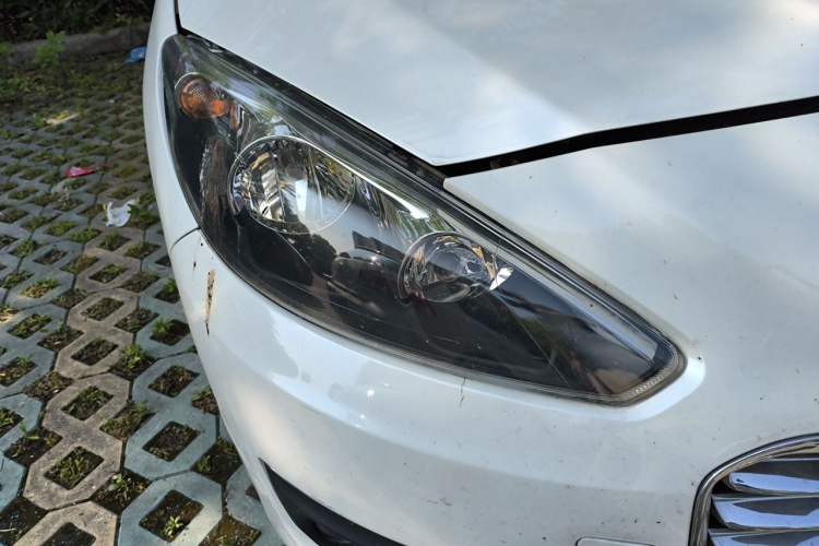 Used Peugeot 308 2014 Enjoy Edition Classic 1.6L Automatic Premium Model Right Front Headlight