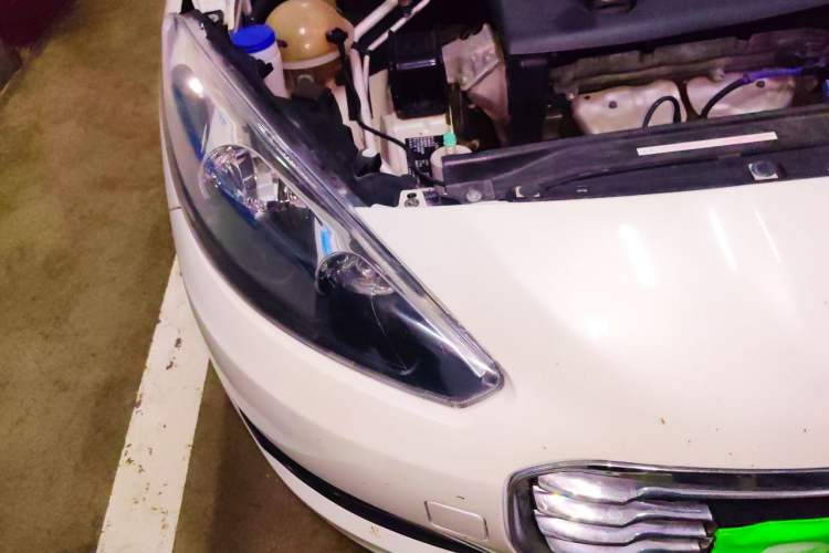 Used Peugeot 308 2014 Enjoy Edition Classic 1.6L Automatic Premium Model Right Front Headlight