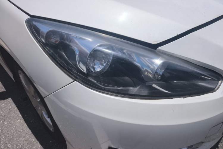 Used Peugeot 308 2014 Enjoy Edition Classic 1.6L Automatic Premium Model Right Front Headlight