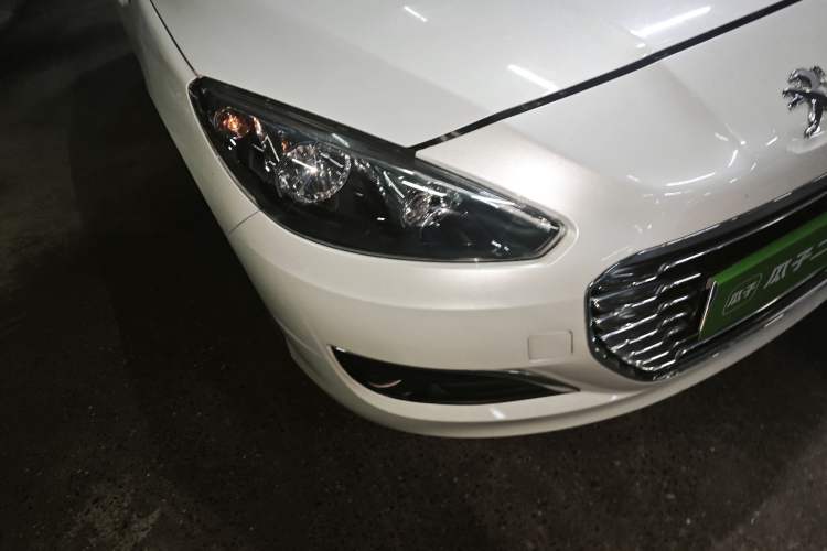 Used Peugeot 308 2014 Enjoy Edition Classic 1.6L Automatic Premium Model Right Front Headlight