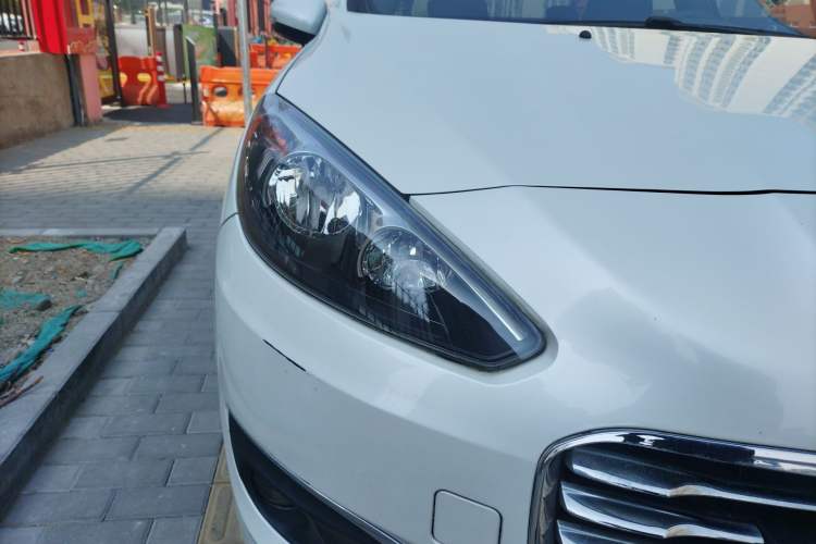Used Peugeot 308 2014 Enjoy Edition Classic 1.6L Manual YouShang Model Right Front Headlight