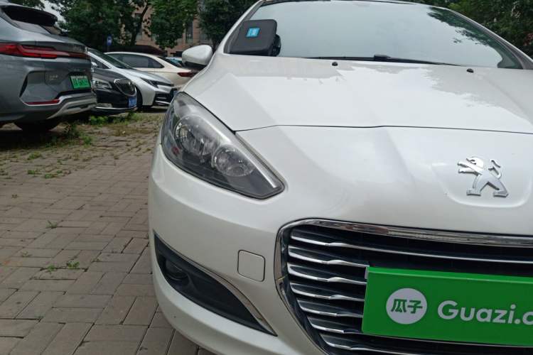 Used Peugeot 308 2014 Enjoy Edition Classic 1.6L Manual Fashion Model Right Front Headlight