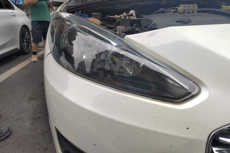 Used Peugeot 308 2014 Enjoy Edition Classic 1.6L Manual YouShang Model Right Front Headlight