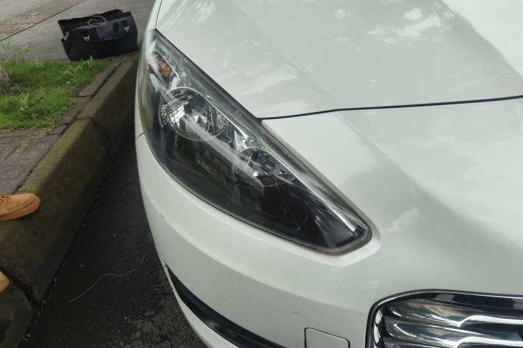 Used Peugeot 308 2014 Enjoy Edition Classic 1.6L Manual Fashion Model Right Front Headlight