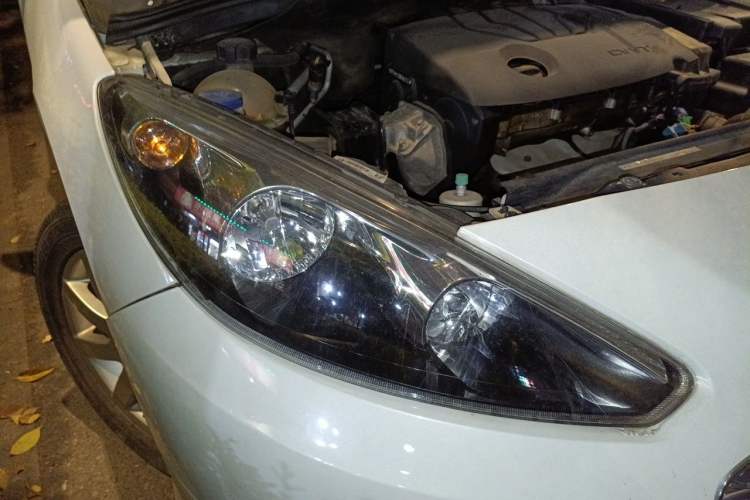 Used Peugeot 308 2014 Enjoyment Edition Classic 1.6L Automatic Fashion Model Right Front Headlight