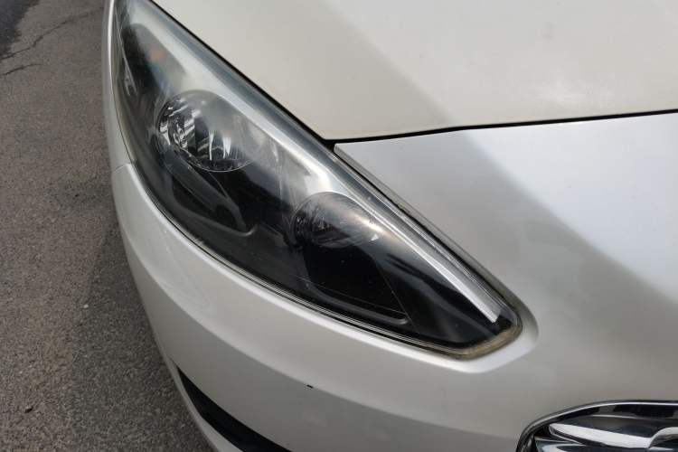 Used Peugeot 308 2014 Enjoy Edition Classic 1.6L Manual YouShang Model Right Front Headlight