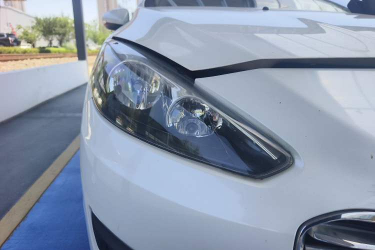 Used Peugeot 308 2014 Enjoy Edition Classic 1.6L Manual YouShang Model Right Front Headlight