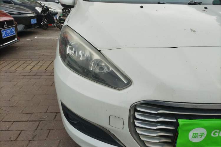 Used Peugeot 308 2014 Enjoy Edition Classic 1.6L Automatic Premium Model Right Front Headlight
