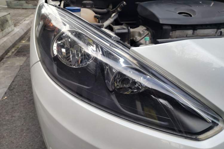 Used Peugeot 308 2014 Enjoy Edition Classic 1.6L Manual YouShang Model Right Front Headlight