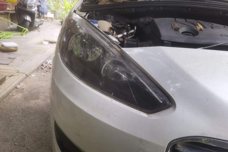 Used Peugeot 308 2014 Enjoyment Edition Classic 1.6L Automatic Fashion Model Right Front Headlight