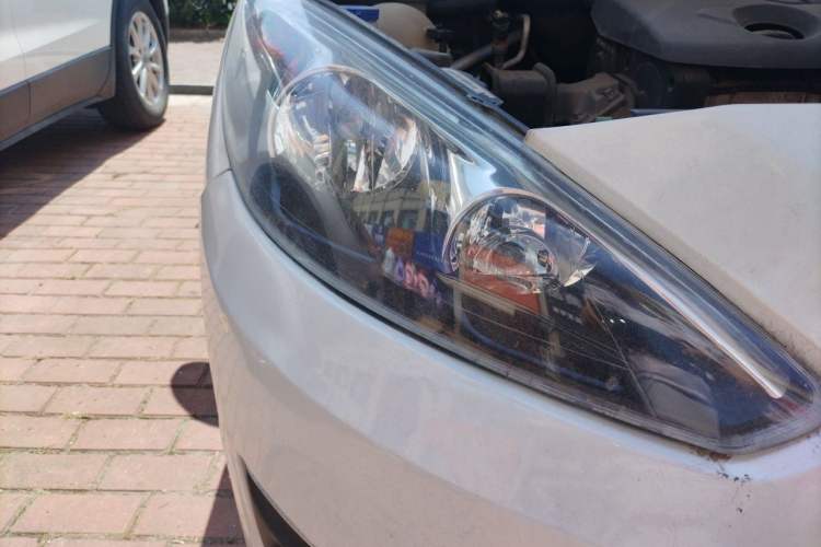 Used Peugeot 308 2014 Enjoy Edition Classic 1.6L Manual YouShang Model Right Front Headlight