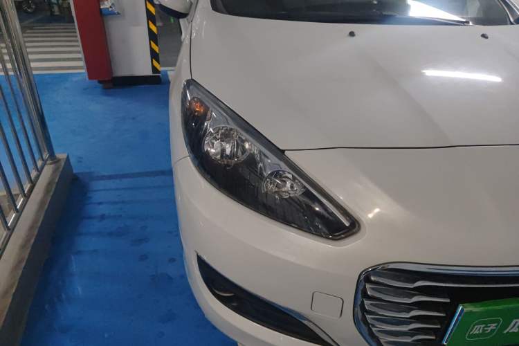 Used Peugeot 308 2014 Enjoy Edition Classic 1.6L Manual YouShang Model Right Front Headlight
