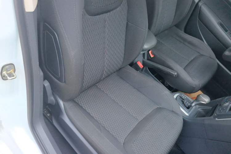 Used Peugeot 308 2014 Enjoyment Edition Classic 1.6L Automatic Fashion Model Right Front Seat