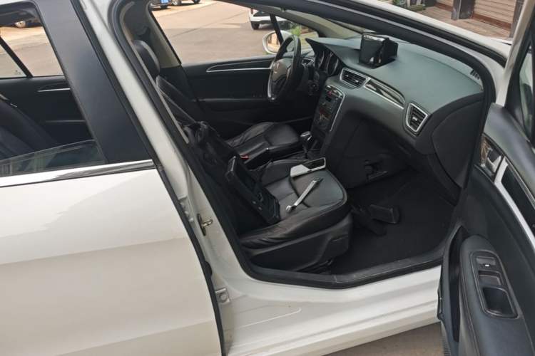 Used Peugeot 308 2014 Enjoyment Edition Classic 1.6L Automatic Fashion Model Right Front Seat