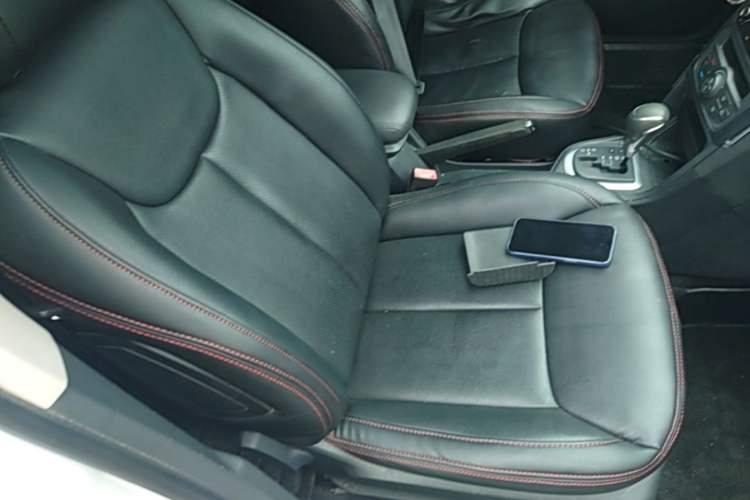 Used Peugeot 308 2014 Enjoyment Edition Classic 1.6L Automatic Fashion Model Right Front Seat