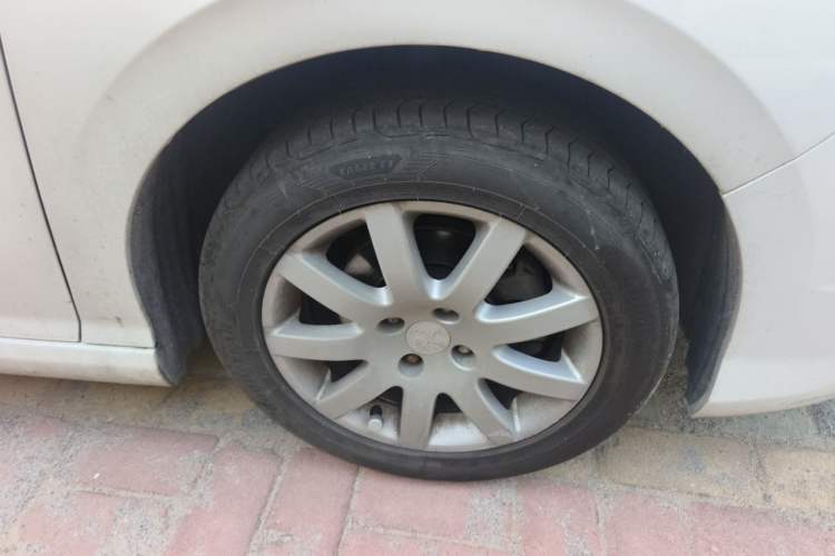 Used Peugeot 308 2014 Enjoy Edition Classic 1.6L Manual YouShang Model Right Front Wheel Hub