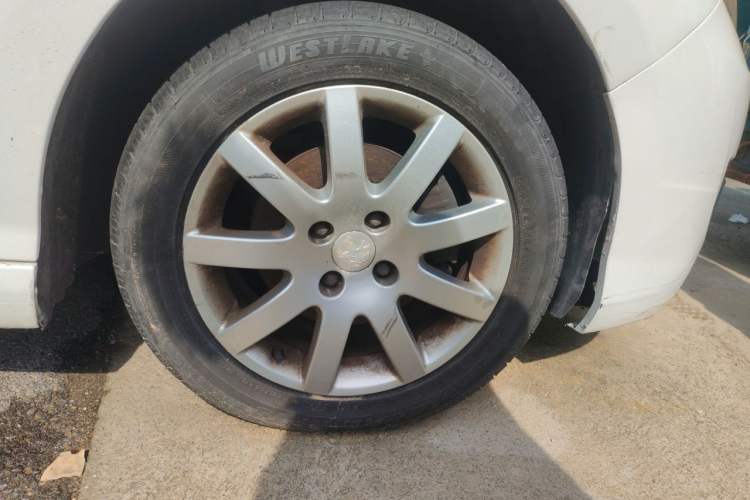 Used Peugeot 308 2014 Enjoy Edition Classic 1.6L Automatic Premium Model Right Front Wheel Hub