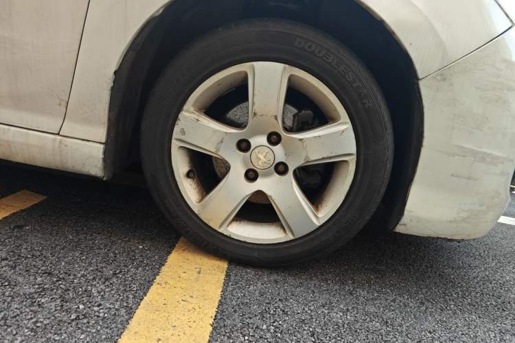 Used Peugeot 308 2014 Enjoy Edition Classic 1.6L Manual YouShang Model Right Front Wheel Hub