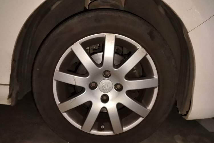 Used Peugeot 308 2014 Enjoy Edition Classic 1.6L Manual YouShang Model Right Front Wheel Hub