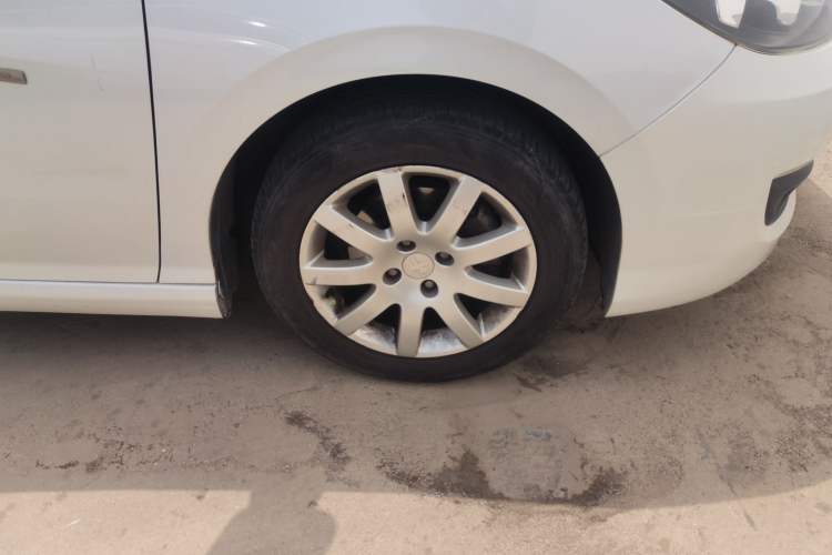 Used Peugeot 308 2014 Enjoy Edition Classic 1.6L Automatic Premium Model Right Front Wheel Hub