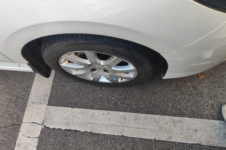 Used Peugeot 308 2014 Enjoy Edition Classic 1.6L Automatic Premium Model Right Front Wheel Hub