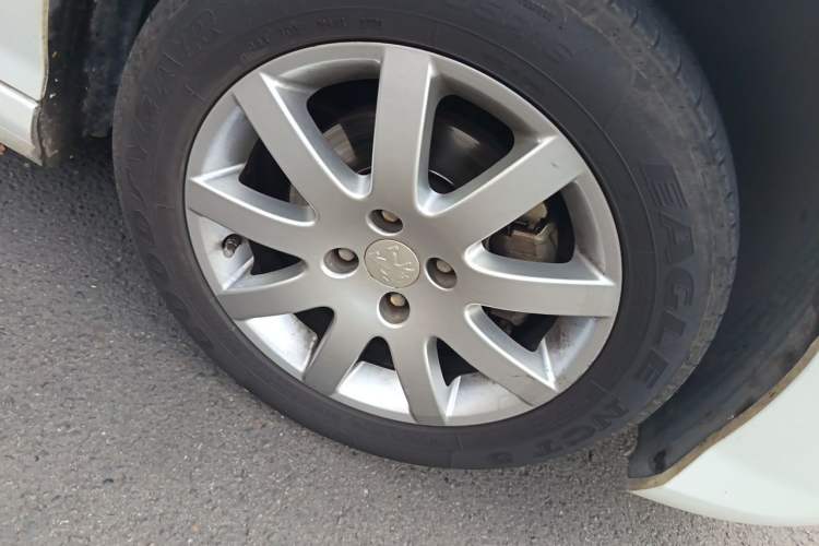 Used Peugeot 308 2014 Enjoy Edition Classic 1.6L Manual Fashion Model Right Front Wheel Hub