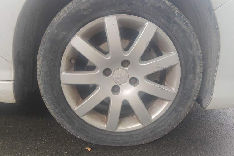 Used Peugeot 308 2014 Enjoy Edition Classic 1.6L Manual YouShang Model Right Front Wheel Hub